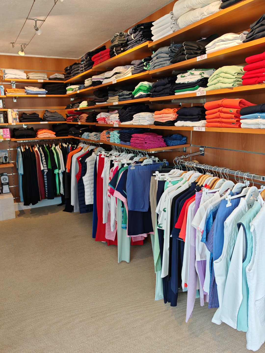 proshop-golf-de-beauvallon-4-Grande.jpg